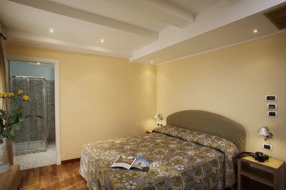 Hotel Palazzo Papaleo 5*